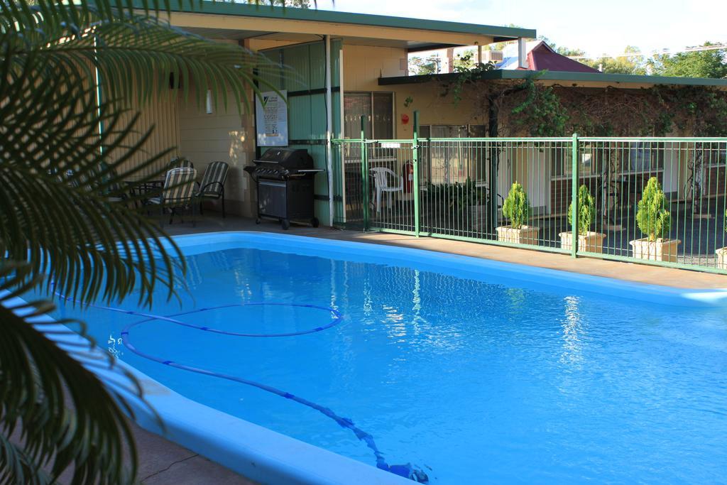 The Lodge Outback Motel Broken Hill Exterior foto