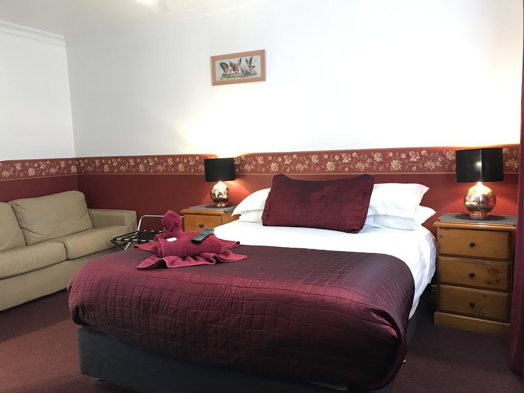 The Lodge Outback Motel Broken Hill Exterior foto