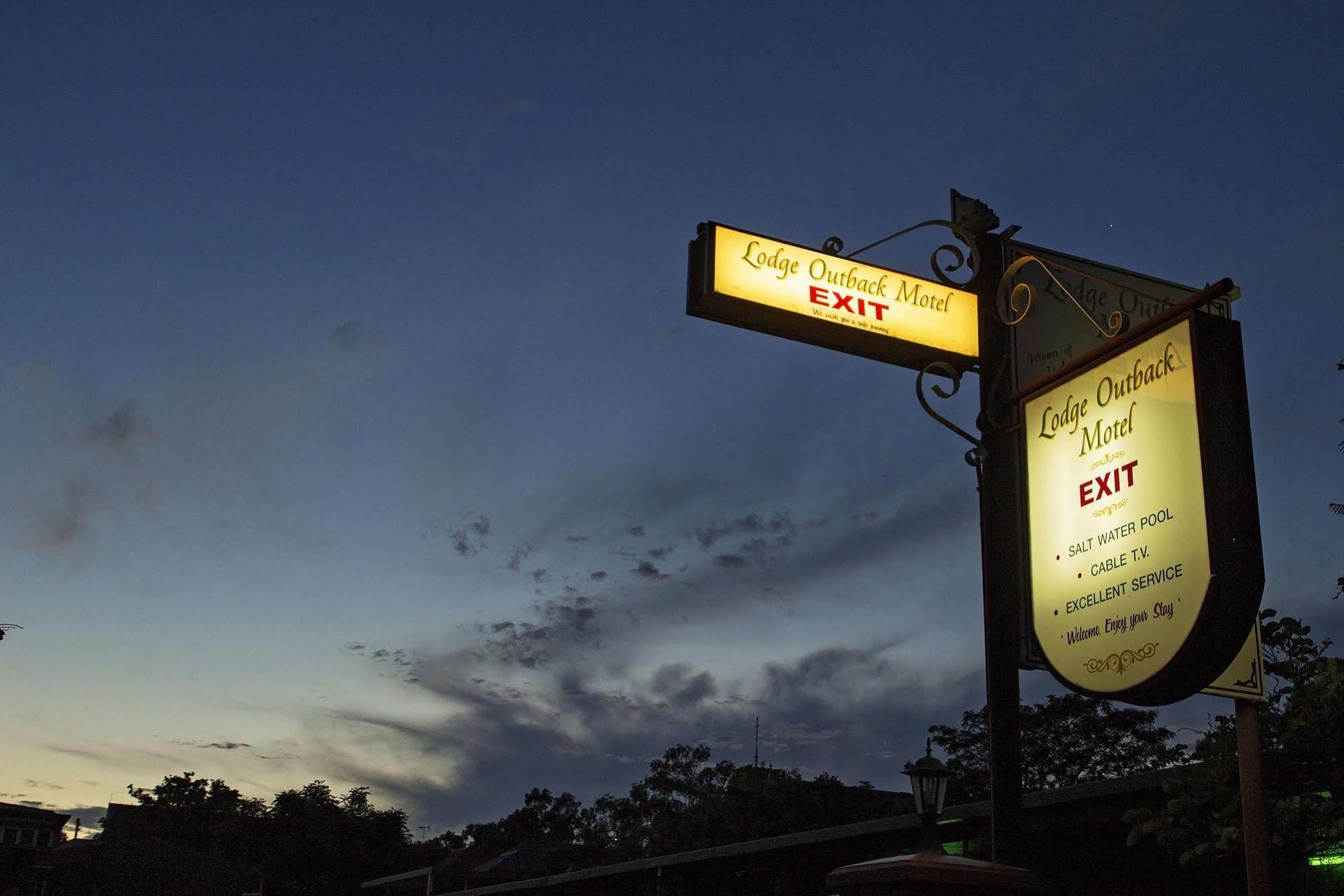 The Lodge Outback Motel Broken Hill Exterior foto